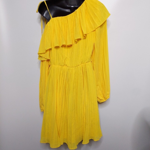 Revolve Endless Rose Dress Small Pleated One Shoul - Picture 5 of 8